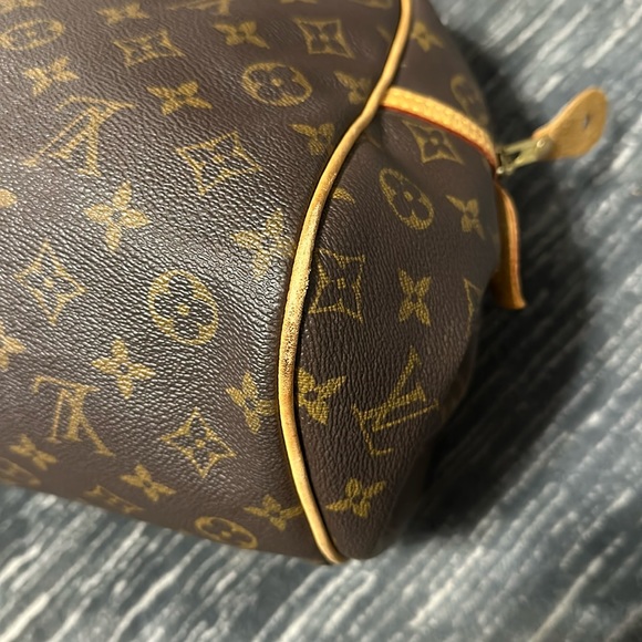 LOUIS VUITTON
Monogram Montorgueil bag - Picture 8 of 16